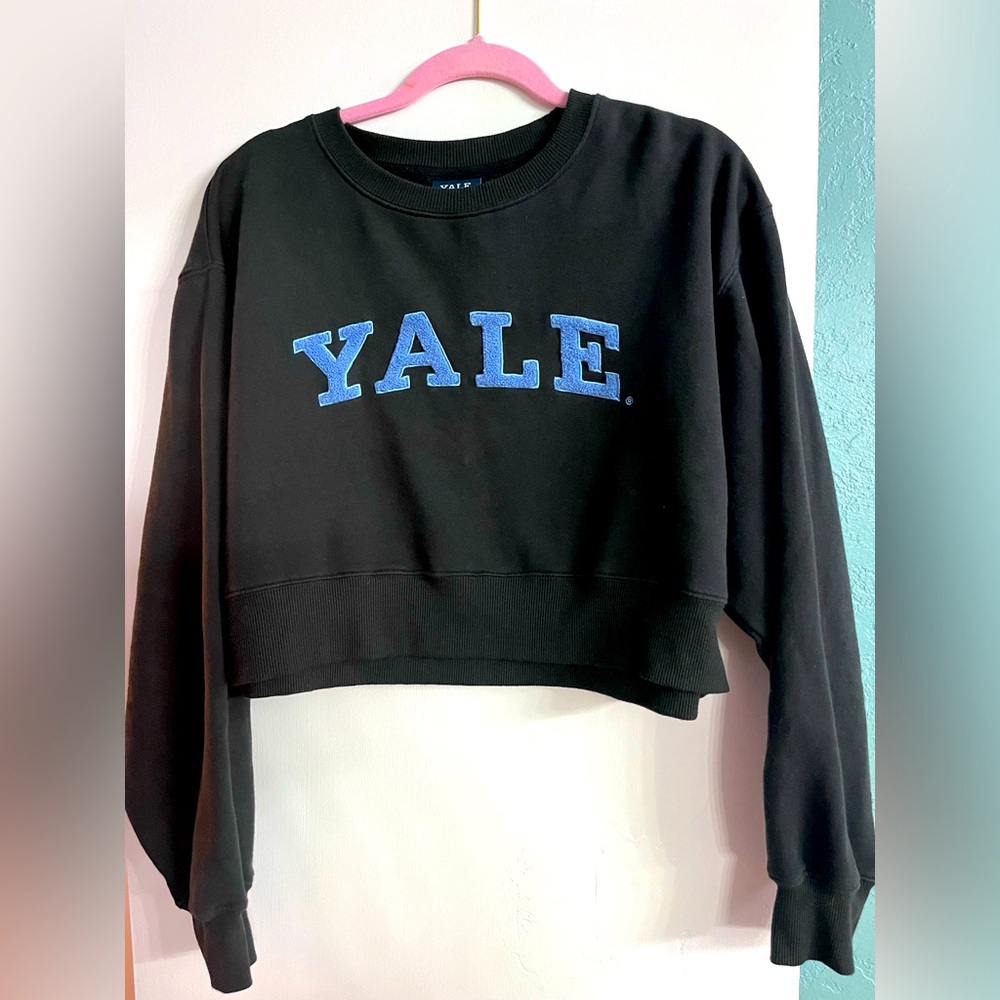 Yale Oversized Crop Sweatshirt- Medium